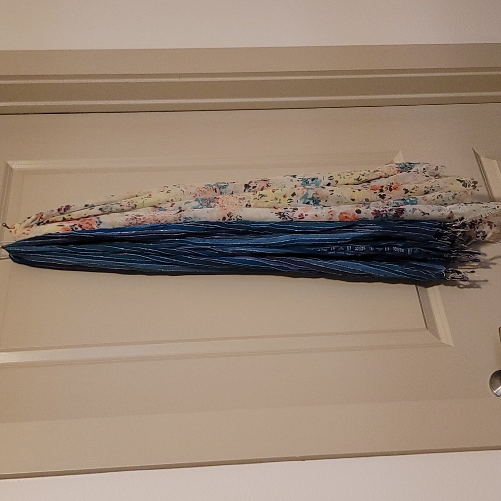 Two lightweight scarfs